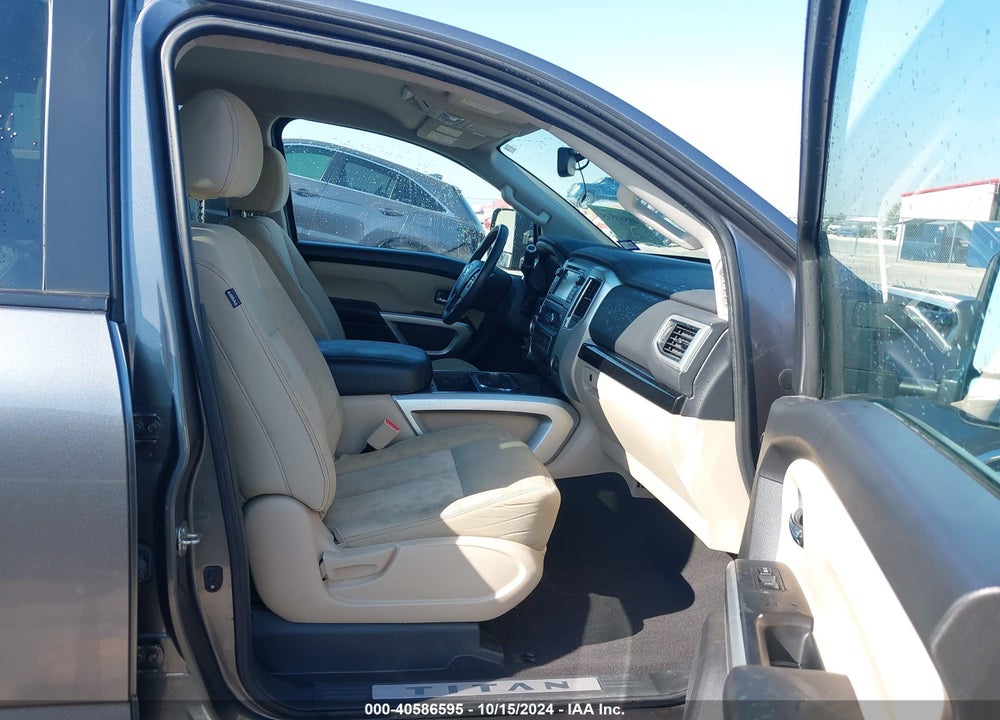 2017 NISSAN TITAN XD SV DIESEL VIN: 1N6BA1F40HN535881