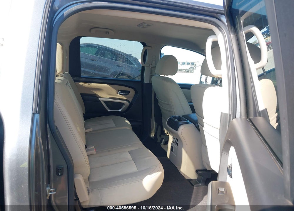 2017 NISSAN TITAN XD SV DIESEL VIN: 1N6BA1F40HN535881