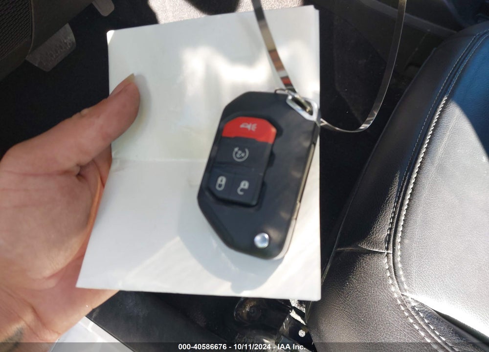 2022 JEEP WRANGLER UNLIMITED SAHARA 4X4 VIN: 1C4HJXEG7NW118355