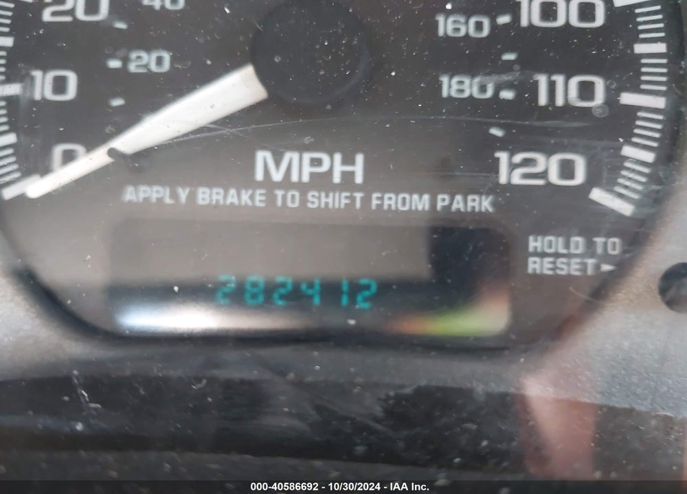 2001 GMC YUKON XL 1500 DENALI VIN: 1GKFK66U81J298394
