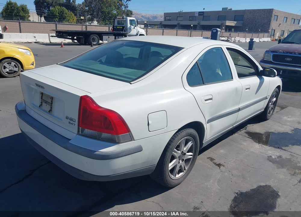 2002 VOLVO S60 2.4T VIN: YV1RS58D922109418