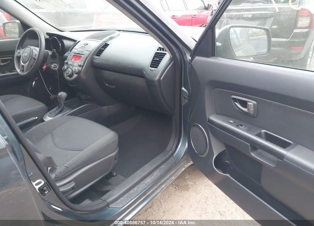 2011 KIA SOUL VIN: KNDJT2A25B7330654
