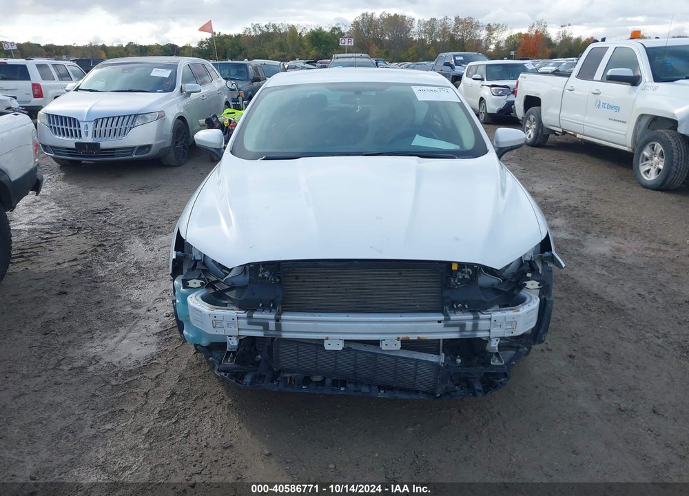 2018 FORD FUSION SE VIN: 3FA6P0HD1JR175927