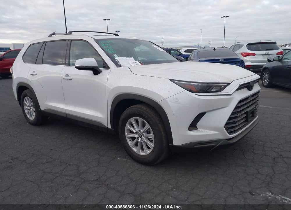2024 TOYOTA GRAND HIGHLANDER XLE VIN: 5TDAAAA54RS009649