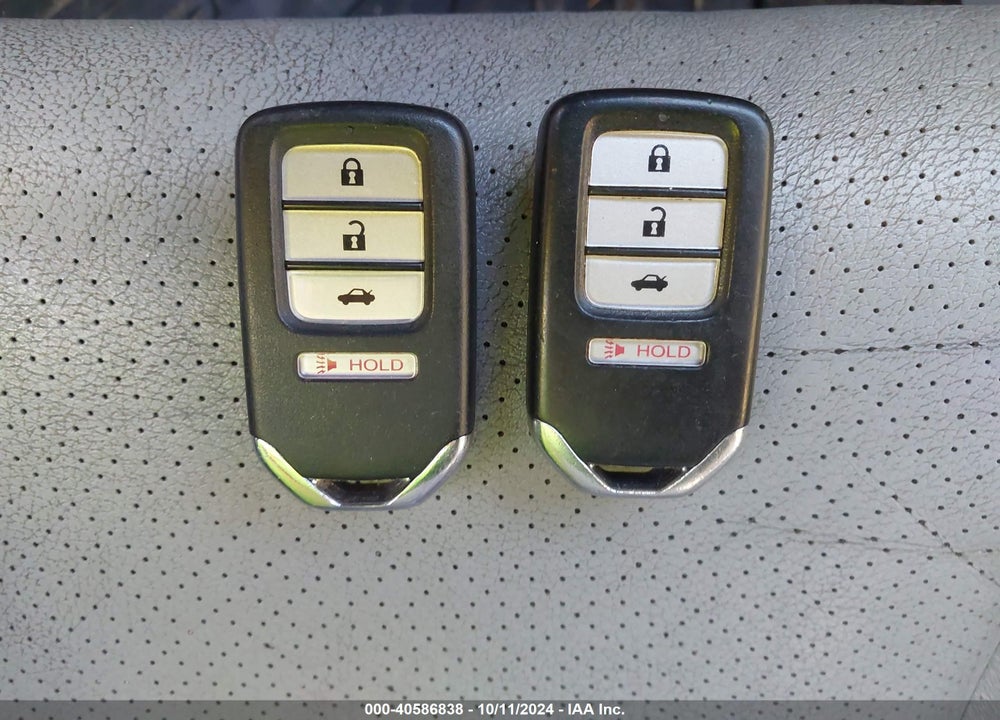 2013 HONDA ACCORD VIN: 1HGCR2F8XDA126430