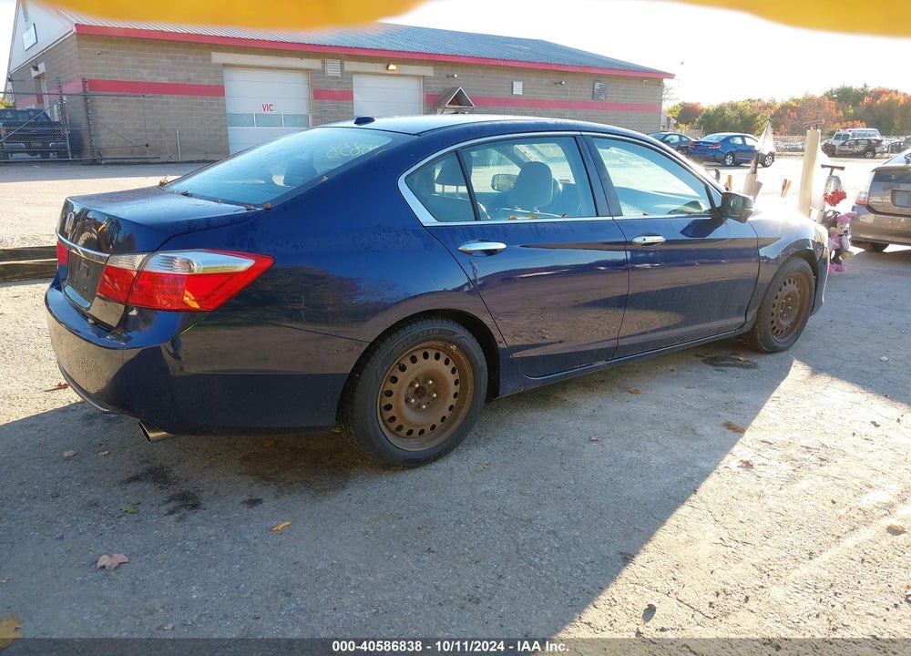 2013 HONDA ACCORD VIN: 1HGCR2F8XDA126430