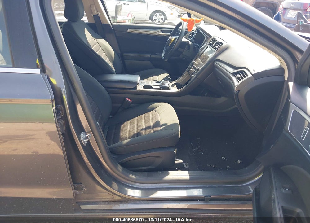 2020 FORD FUSION SE VIN: 3FA6P0HD6LR172315