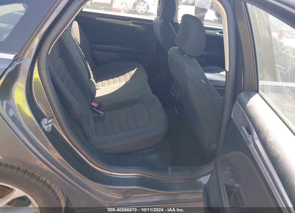 2020 FORD FUSION SE VIN: 3FA6P0HD6LR172315