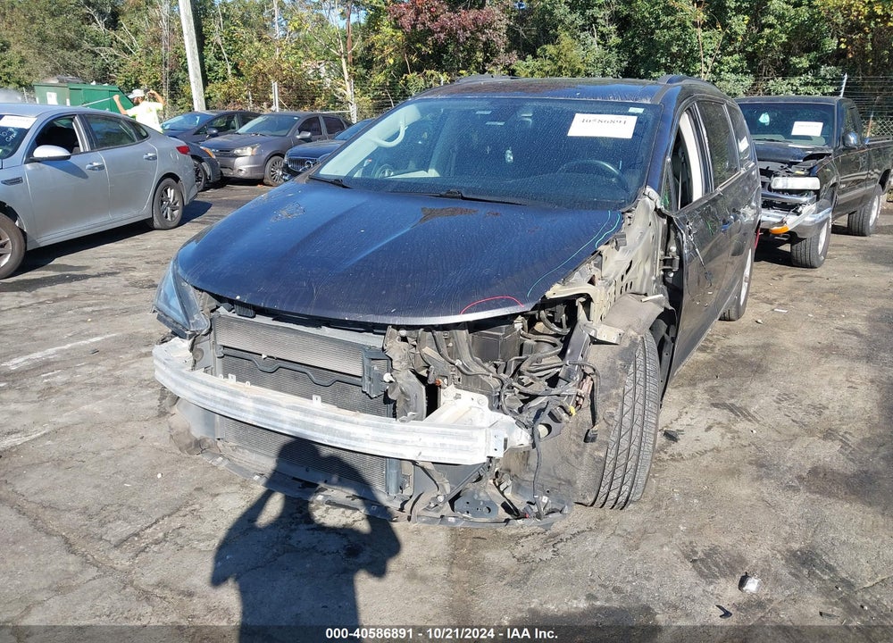 2017 CHRYSLER PACIFICA TOURING L VIN: 2C4RC1BG2HR569593