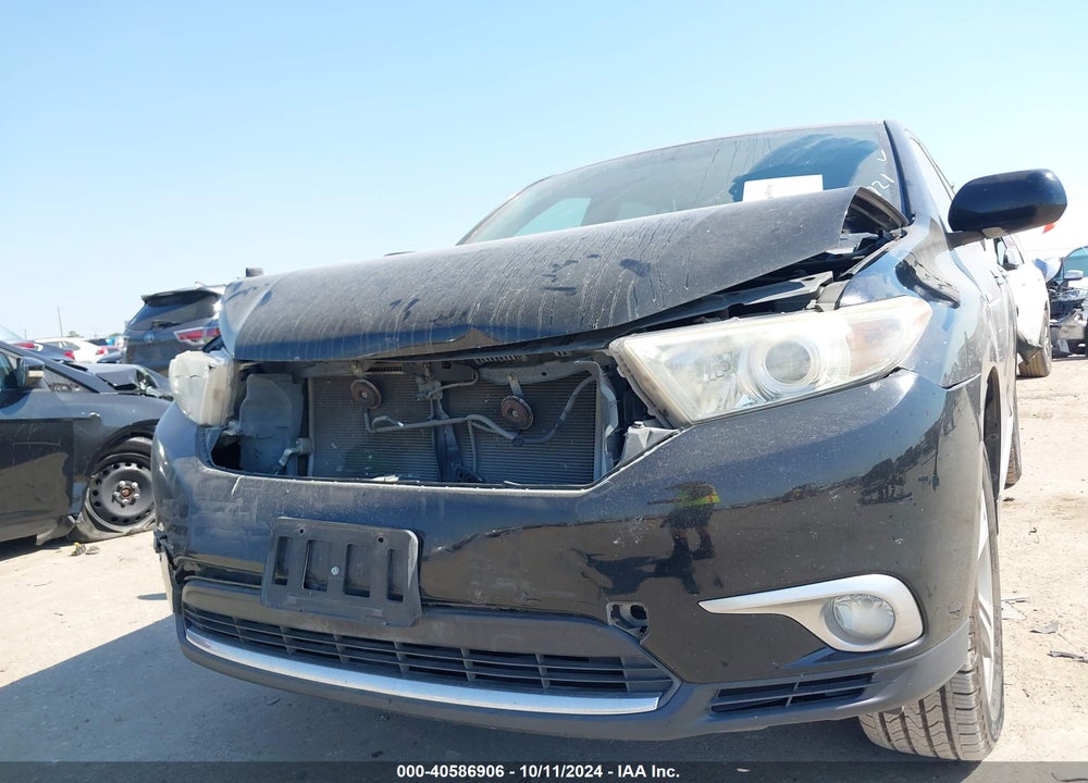 2011 TOYOTA HIGHLANDER LIMITED V6 VIN: 5TDDK3EH0BS085059