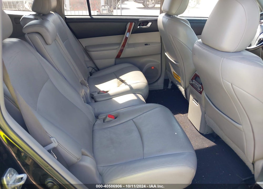 2011 TOYOTA HIGHLANDER LIMITED V6 VIN: 5TDDK3EH0BS085059