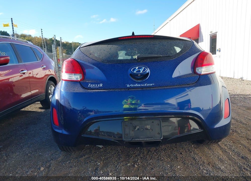 2017 HYUNDAI VELOSTER VALUE EDITION VIN: KMHTC6AD7HU324359
