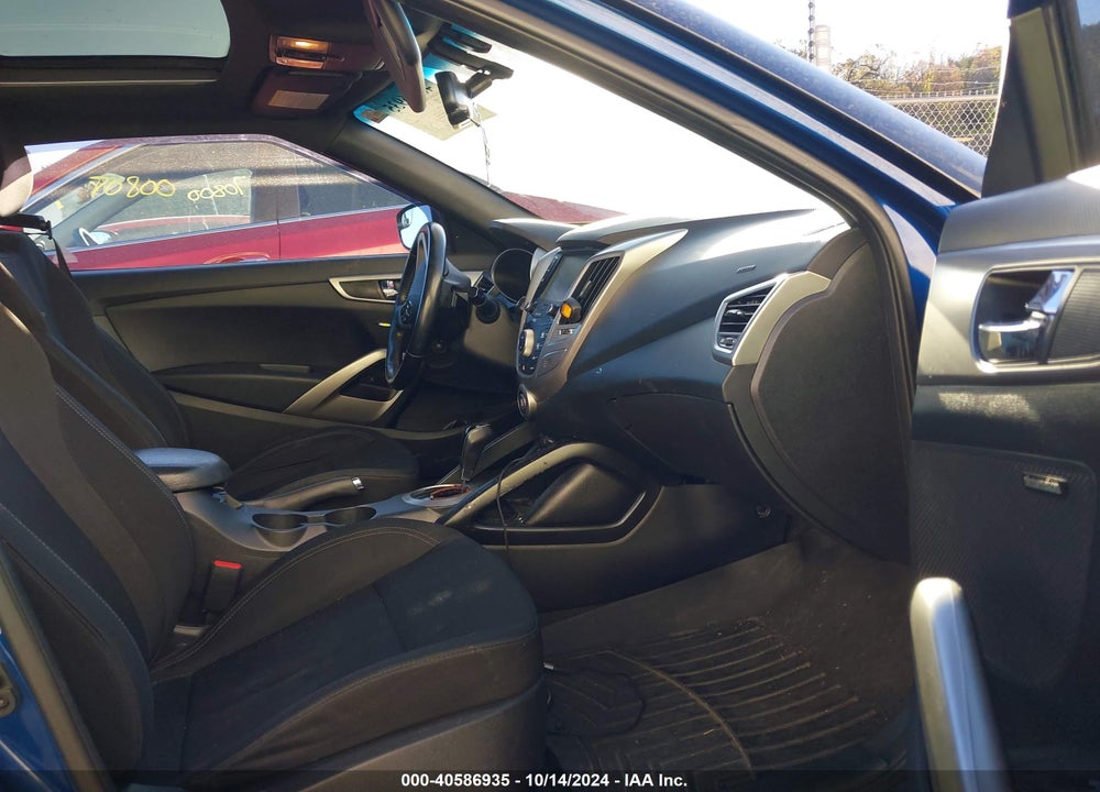 2017 HYUNDAI VELOSTER VALUE EDITION VIN: KMHTC6AD7HU324359