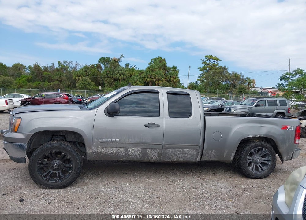 2008 GMC SIERRA 1500 SLE1 VIN: 2GTEK19J781222858