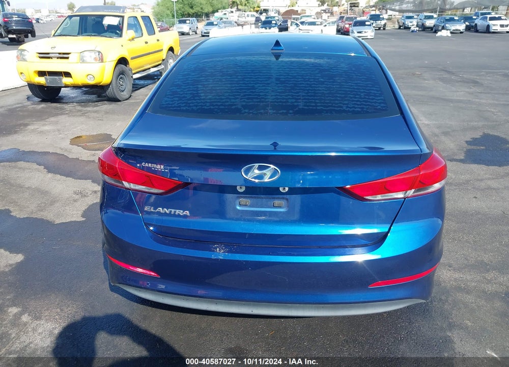 2018 HYUNDAI ELANTRA SEL VIN: 5NPD84LF7JH363269
