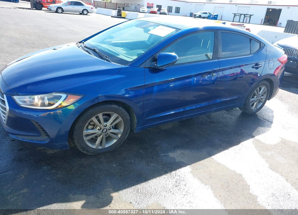 2018 HYUNDAI ELANTRA SEL VIN: 5NPD84LF7JH363269