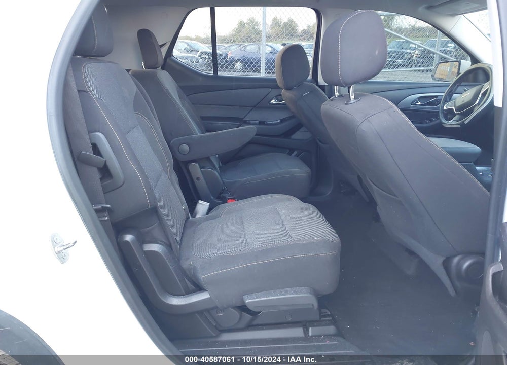 2018 CHEVROLET TRAVERSE 1LT VIN: 1GNEVGKW5JJ208816
