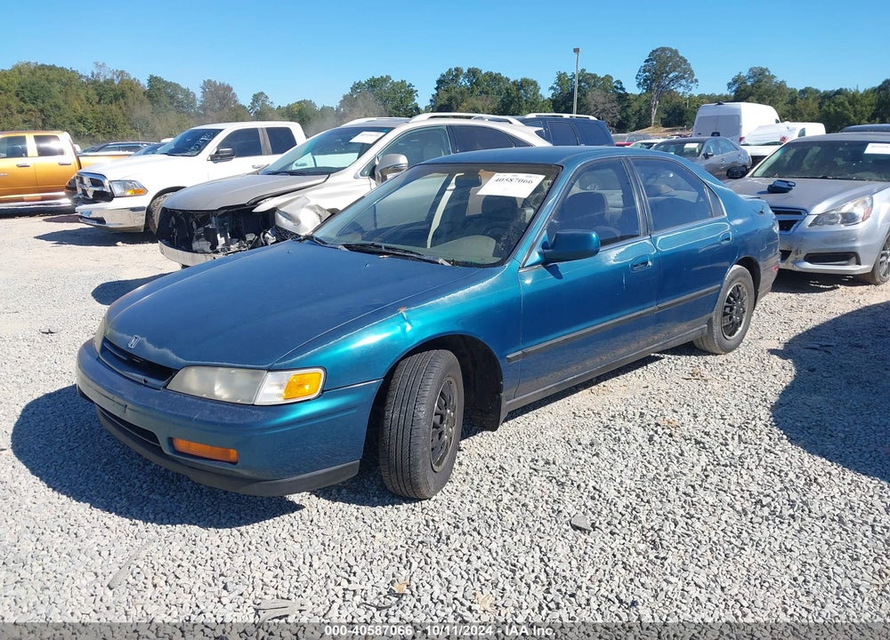 1994 HONDA ACCORD LX/EX VIN: 1HGCD5532RA173027