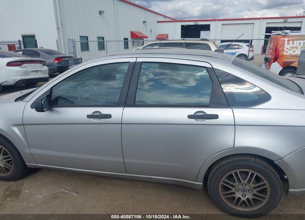 2011 FORD FOCUS SE VIN: 1FAHP3FN7BW147473