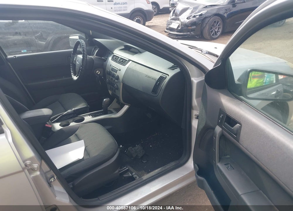 2011 FORD FOCUS SE VIN: 1FAHP3FN7BW147473