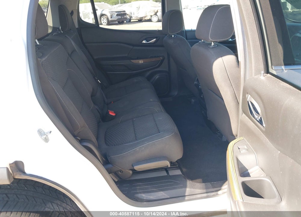 2017 GMC ACADIA SLE-1 VIN: 1GKKNKLA1HZ296197