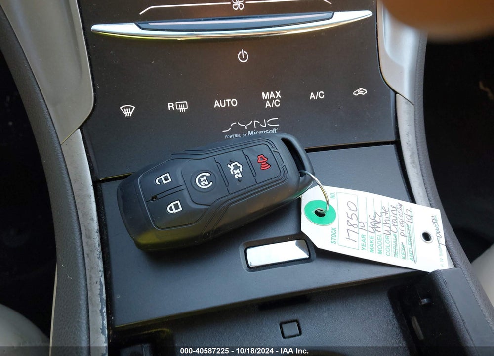 2014 LINCOLN MKZ VIN: 3LN6L2G99ER829380