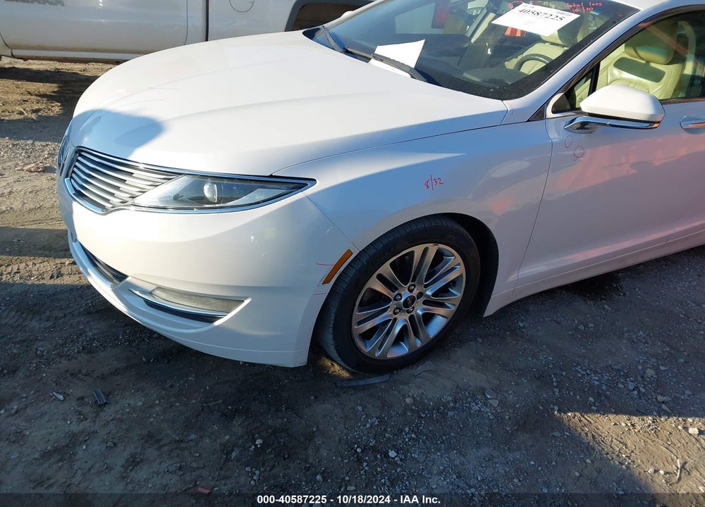 2014 LINCOLN MKZ VIN: 3LN6L2G99ER829380