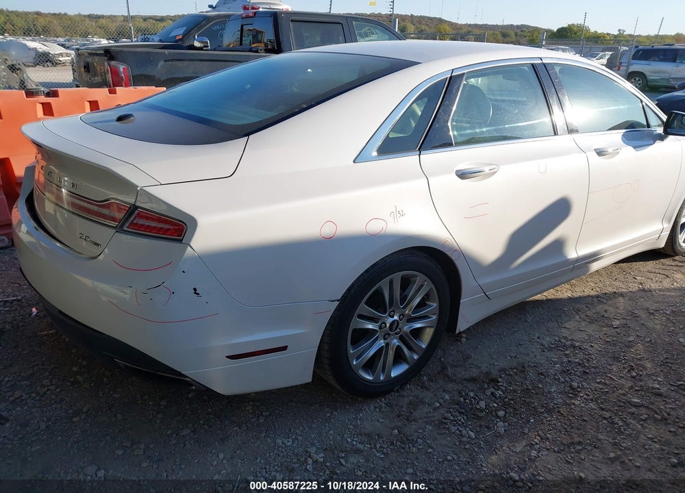 2014 LINCOLN MKZ VIN: 3LN6L2G99ER829380