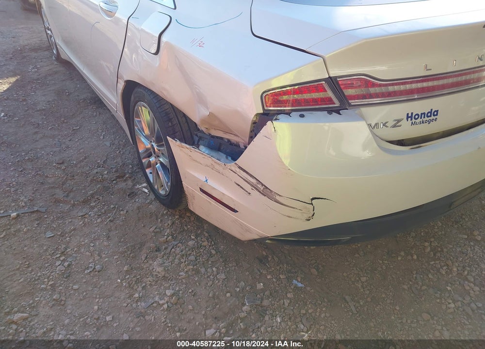 2014 LINCOLN MKZ VIN: 3LN6L2G99ER829380