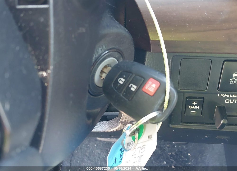 2018 TOYOTA TUNDRA LIMITED 5.7L V8 VIN: 5TFFY5F11JX243583