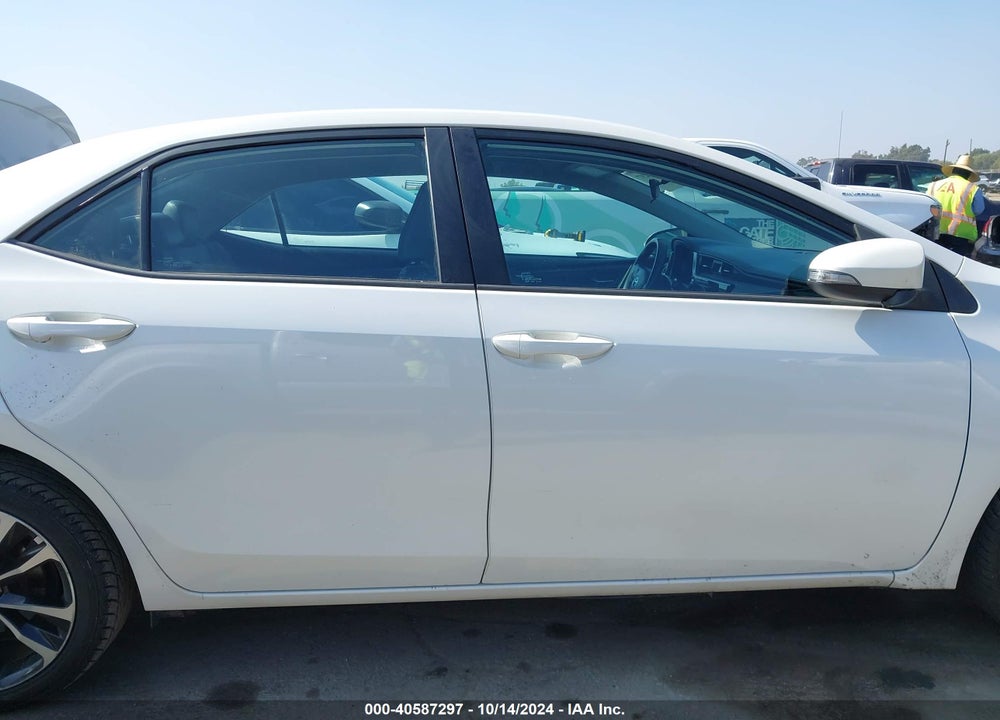 2018 TOYOTA COROLLA SE VIN: 5YFBURHE3JP792248