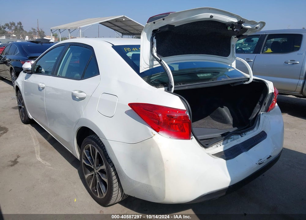 2018 TOYOTA COROLLA SE VIN: 5YFBURHE3JP792248