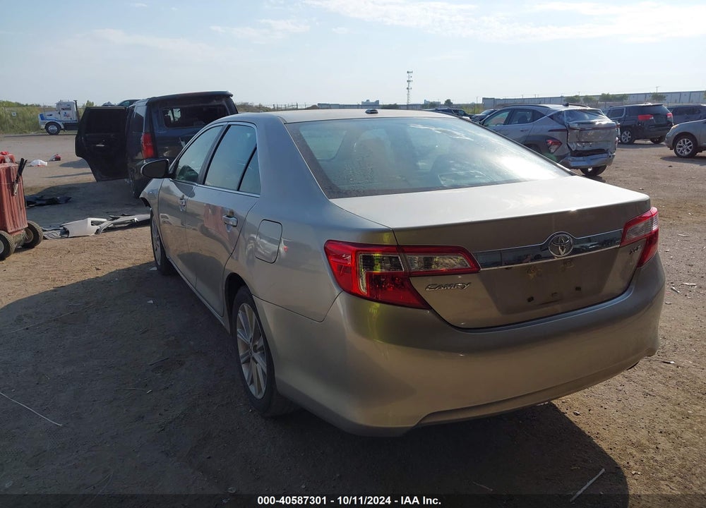 2013 TOYOTA CAMRY XLE VIN: 4T4BF1FK9DR324215