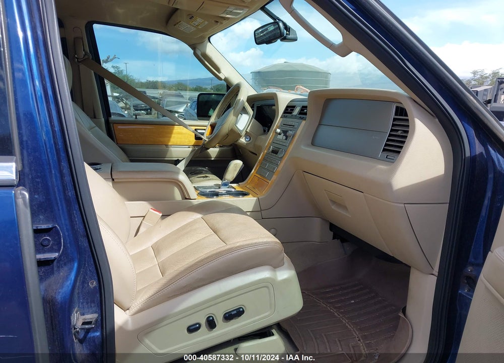 2008 LINCOLN NAVIGATOR VIN: 5LMFU28548LJ18212