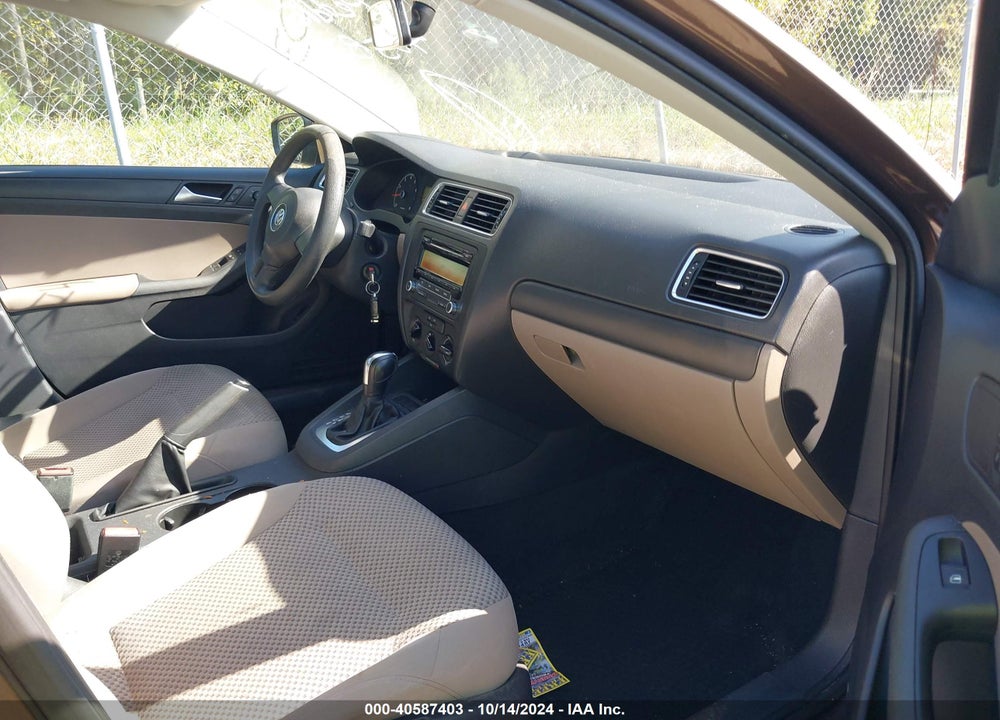 2013 VOLKSWAGEN JETTA 2.0L S VIN: 3VW2K7AJ4DM402199