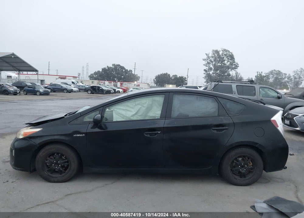 2015 TOYOTA PRIUS VIN: JTDKN3DU4F1876405