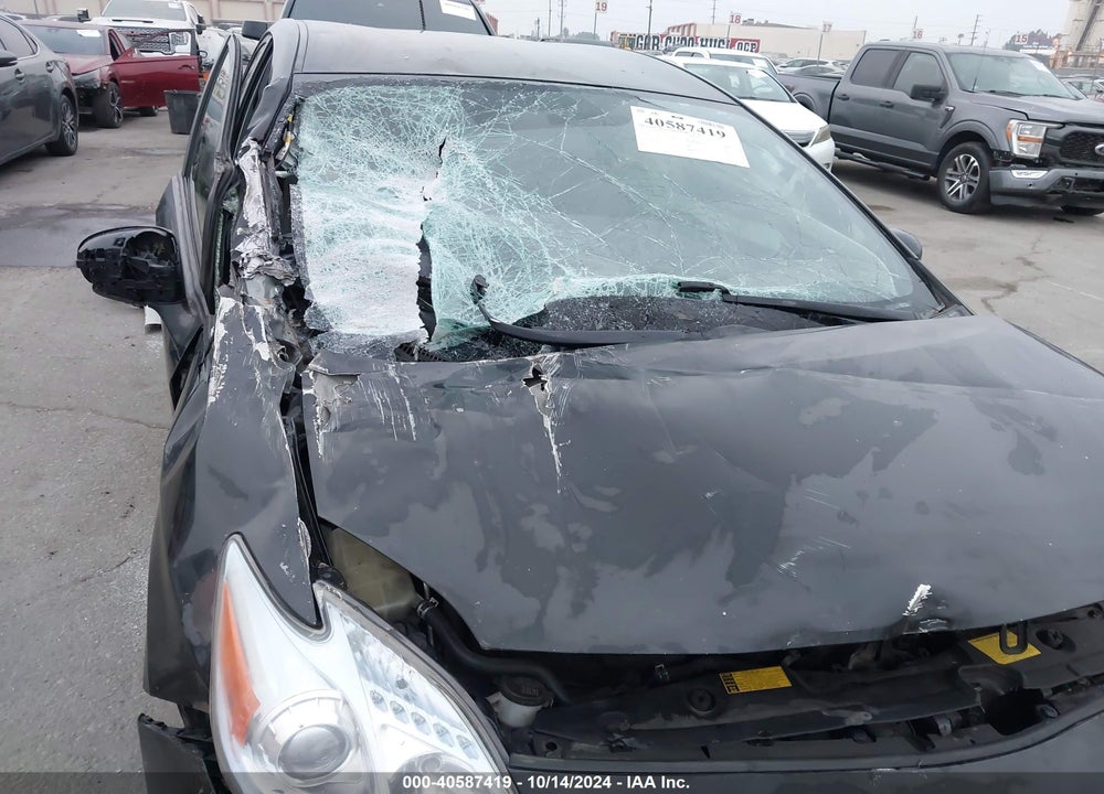 2015 TOYOTA PRIUS VIN: JTDKN3DU4F1876405