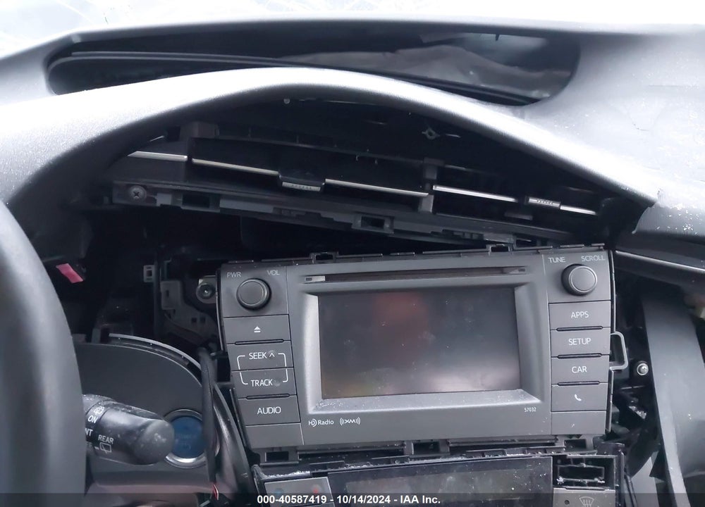 2015 TOYOTA PRIUS VIN: JTDKN3DU4F1876405