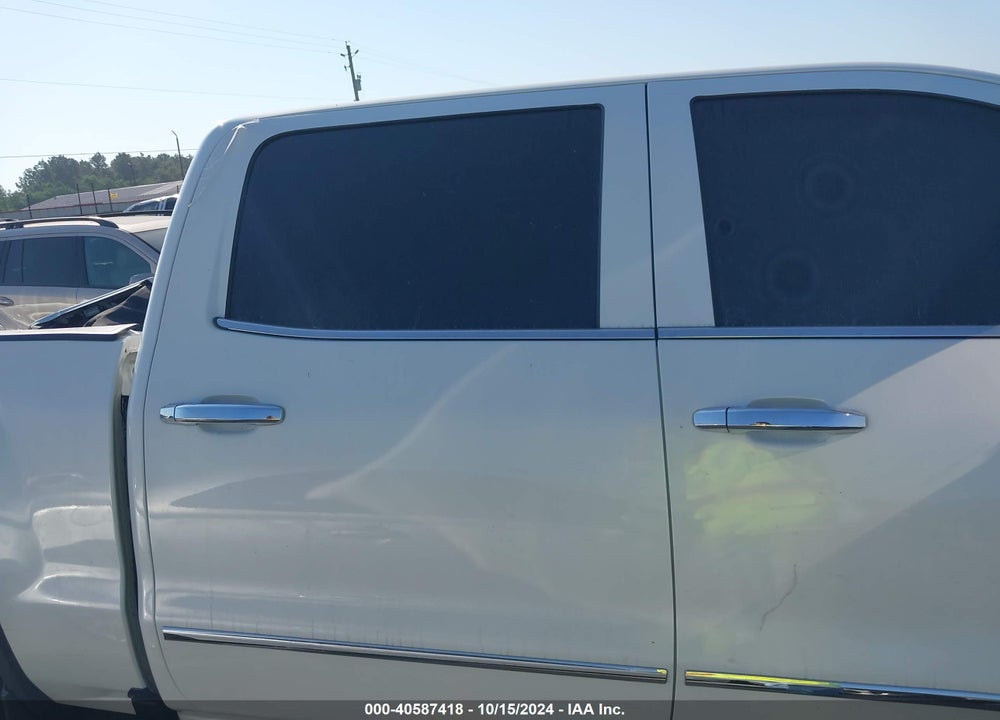 2018 GMC SIERRA 1500 SLT VIN: 3GTP1NEC2JG506051