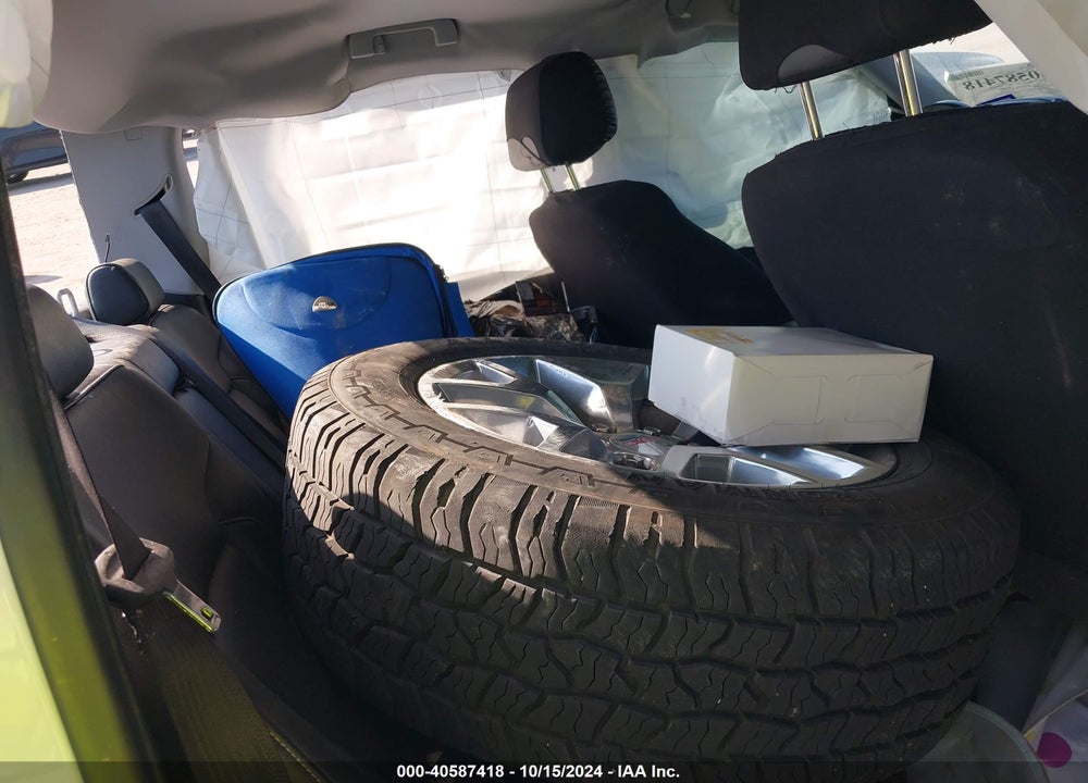 2018 GMC SIERRA 1500 SLT VIN: 3GTP1NEC2JG506051