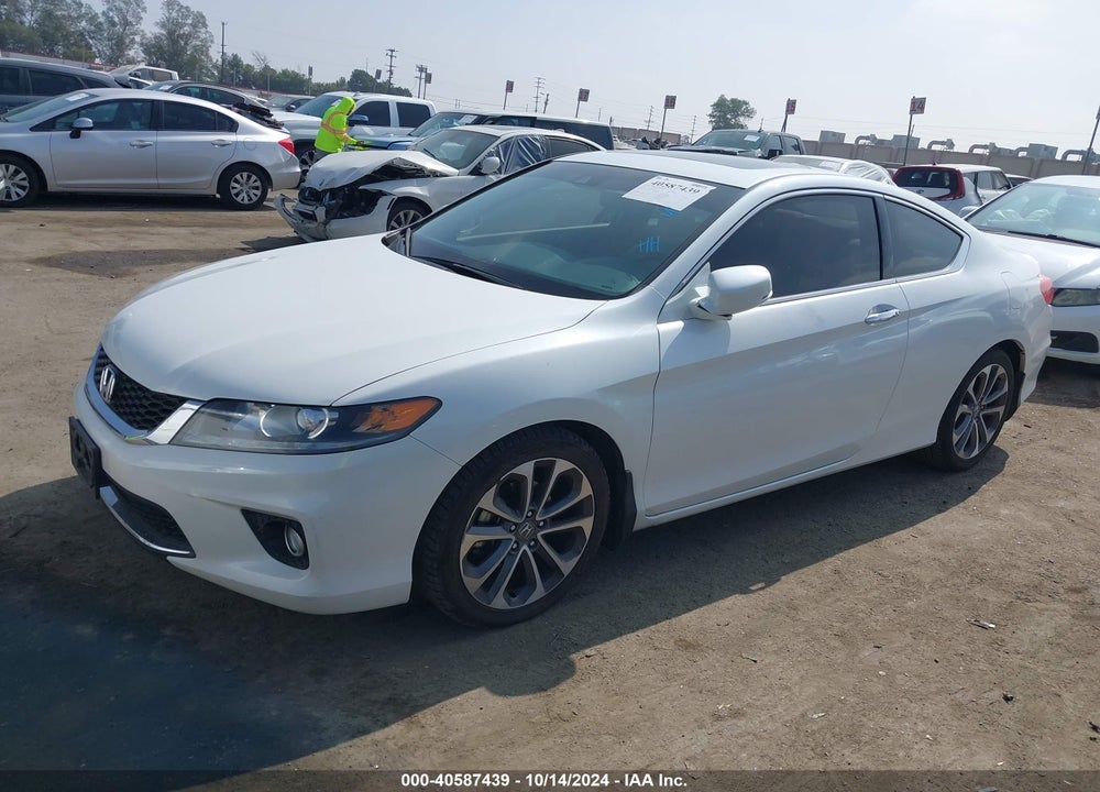 2013 HONDA ACCORD EX-L V-6 VIN: 1HGCT2B88DA011509