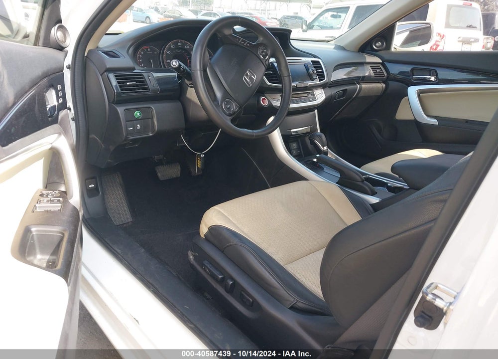 2013 HONDA ACCORD EX-L V-6 VIN: 1HGCT2B88DA011509