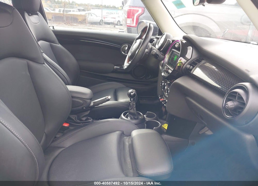 2021 MINI HARDTOP COOPER S VIN: WMWXR5C06M2M95633