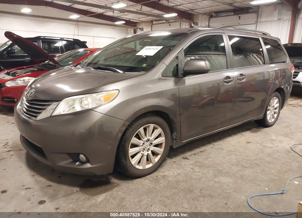 2011 TOYOTA SIENNA XLE VIN: 5TDDK3DC0BS004163
