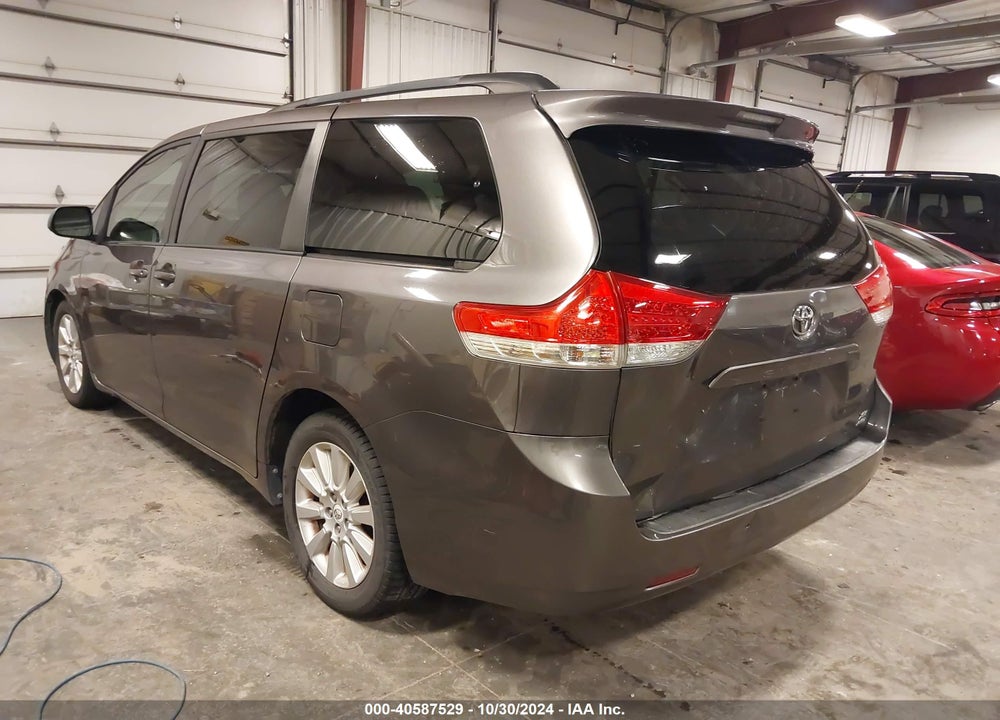 2011 TOYOTA SIENNA XLE VIN: 5TDDK3DC0BS004163