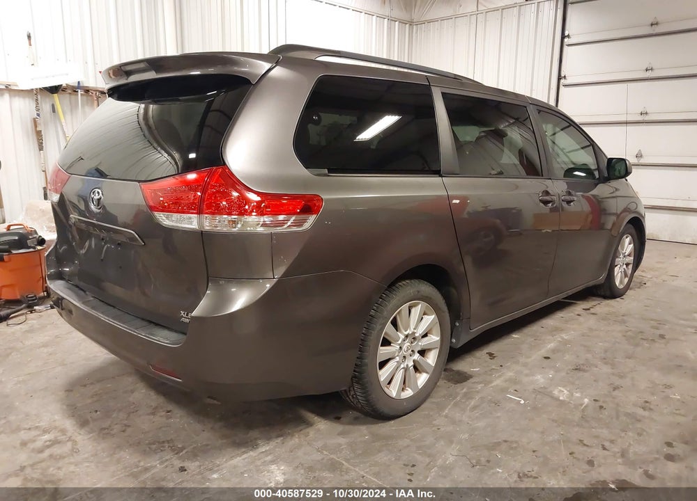 2011 TOYOTA SIENNA XLE VIN: 5TDDK3DC0BS004163