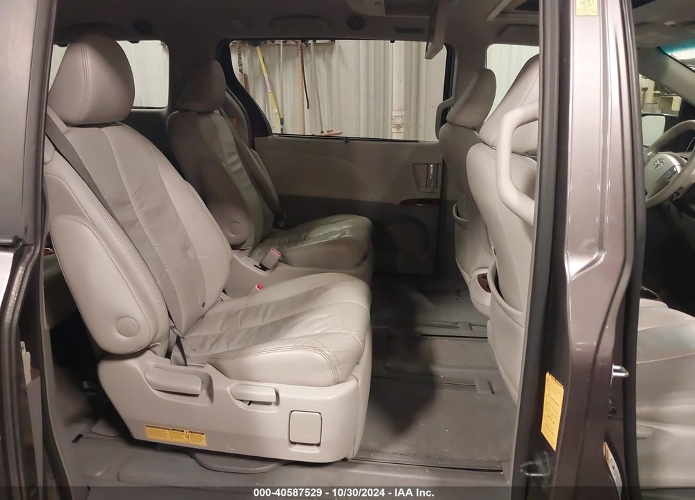 2011 TOYOTA SIENNA XLE VIN: 5TDDK3DC0BS004163