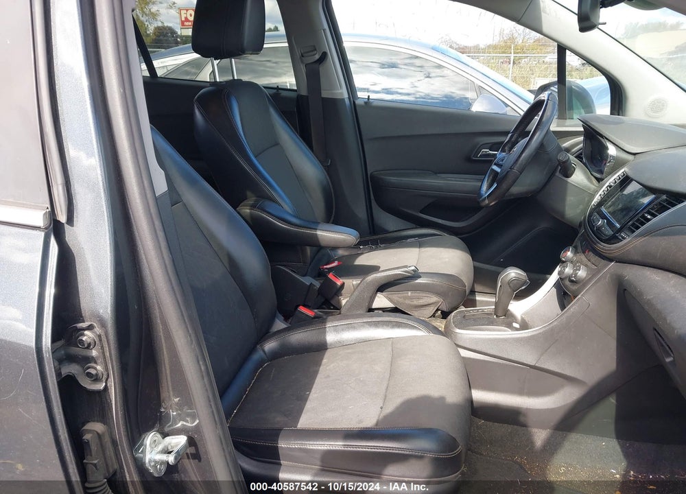 2018 CHEVROLET TRAX LT VIN: KL7CJPSB1JB726714