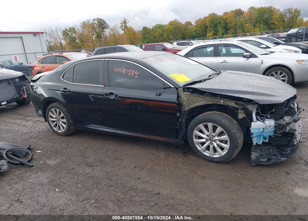 2019 TOYOTA CAMRY LE VIN: 4T1B11HK2KU806141