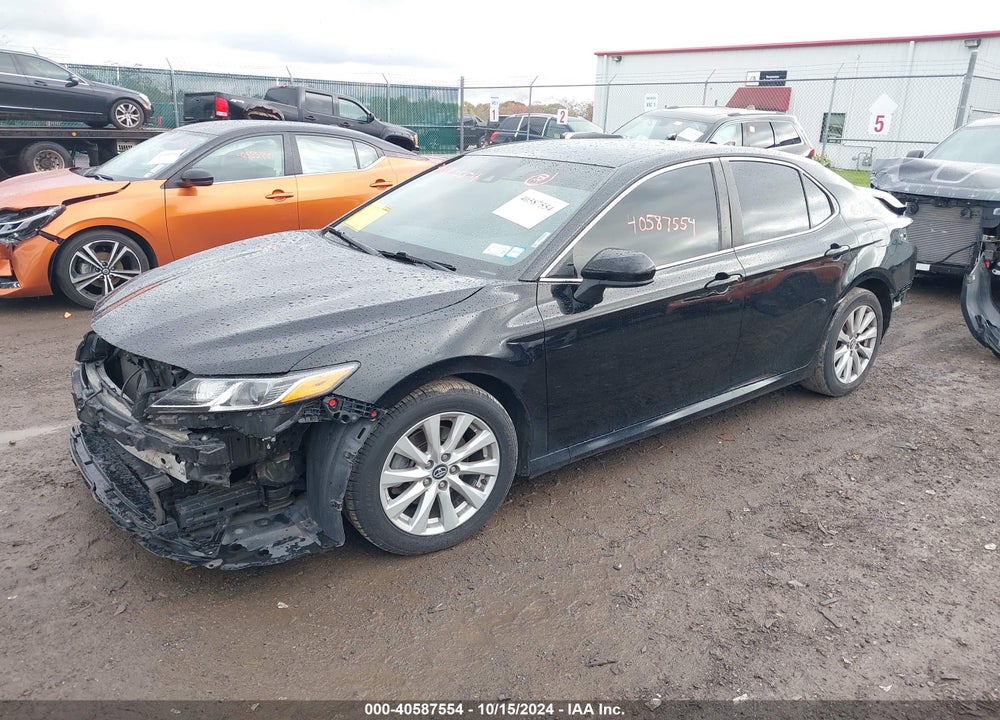 2019 TOYOTA CAMRY LE VIN: 4T1B11HK2KU806141